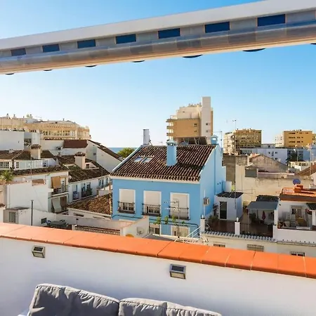 Fab Centre With Rooftop Terrace - Rdr451 アパート *